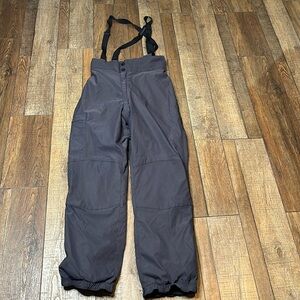 Patagonia women’s snow pants size 8